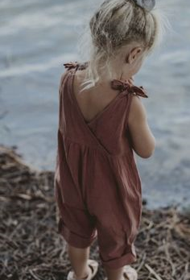 Earthy Bloom – Soft Crinkled Cotton Jumpsuit for Free-Spirited Girls